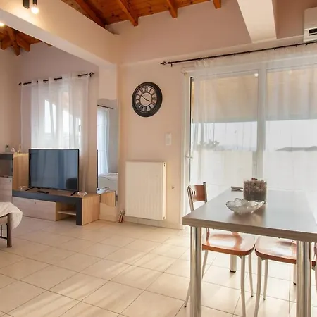 Апартаменты Skyview Loft Каламата